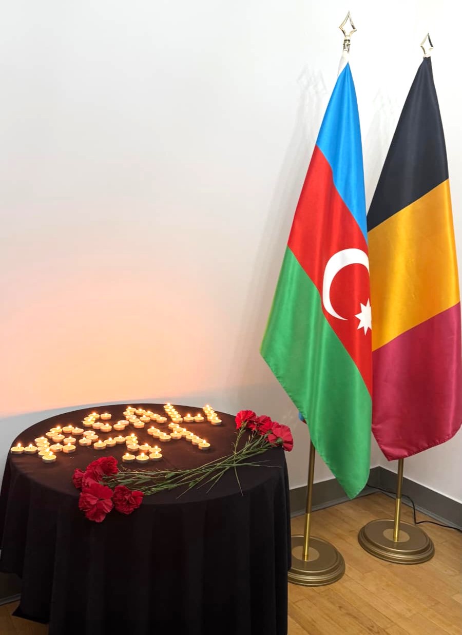 Brüsseldə Xocalı soyqırımı qurbanlarının xatirəsi anıldı (FOTO)