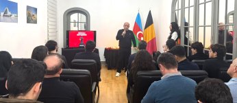 Brüsseldə Xocalı soyqırımı qurbanlarının xatirəsi anıldı (FOTO)