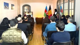 Brüsseldə Xocalı soyqırımı qurbanlarının xatirəsi anıldı (FOTO)