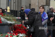 Azərbaycan xalqı Xocalı soyqırımının 34-cü ildönümü ilə bağlı "Ana harayı" abidəsini ziyarət edir (FOTO)