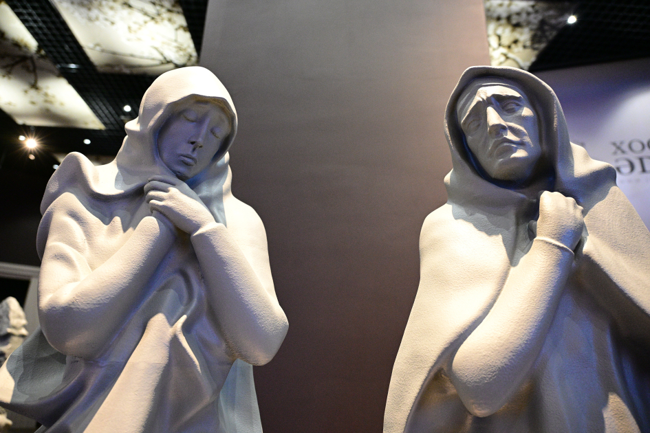 Prezident İlham Əliyev və Birinci xanım Mehriban Əliyeva Xocalı Soyqırımı Memorialının açılışında iştirak ediblər (FOTO/VİDEO) (YENİLƏNİB 4)