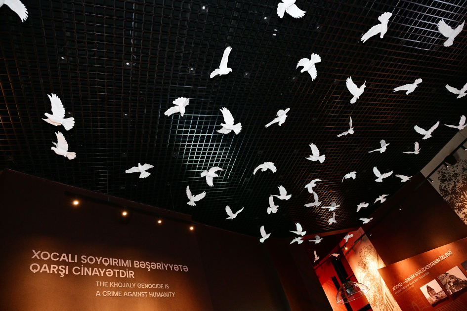 Prezident İlham Əliyev və Birinci xanım Mehriban Əliyeva Xocalı Soyqırımı Memorialının açılışında iştirak ediblər (FOTO/VİDEO) (YENİLƏNİB 4)