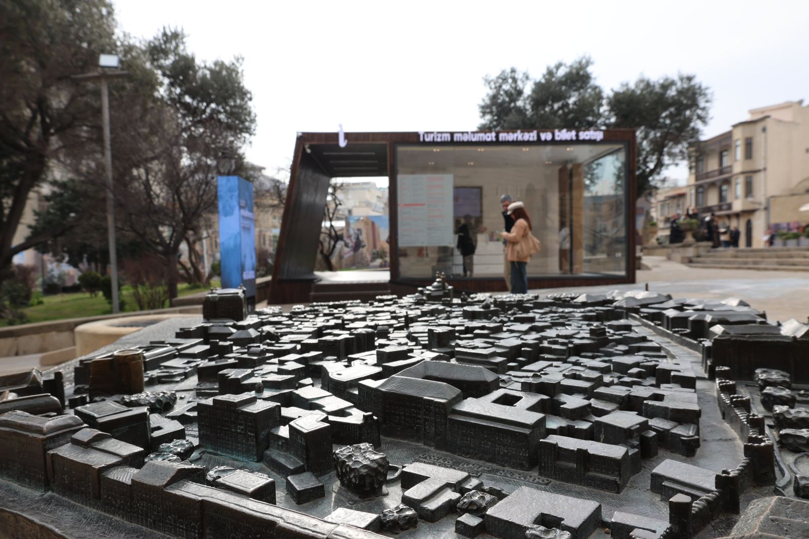 İçərişəhər dayanıqlı tarixi şəhər modeli kimi: inkişaf strategiyası və dövlət dəstəyi (Müsahibə) (FOTO)