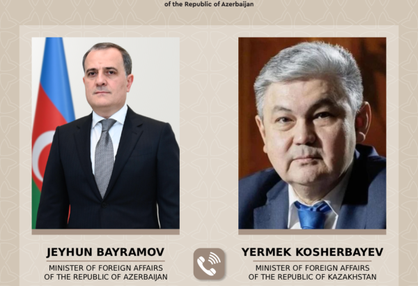 Ceyhun Bayramov qazaxıstanlı həmkarı ilə son hərbi eskalasiyadan sonrakı vəziyyəti müzakirə edib
