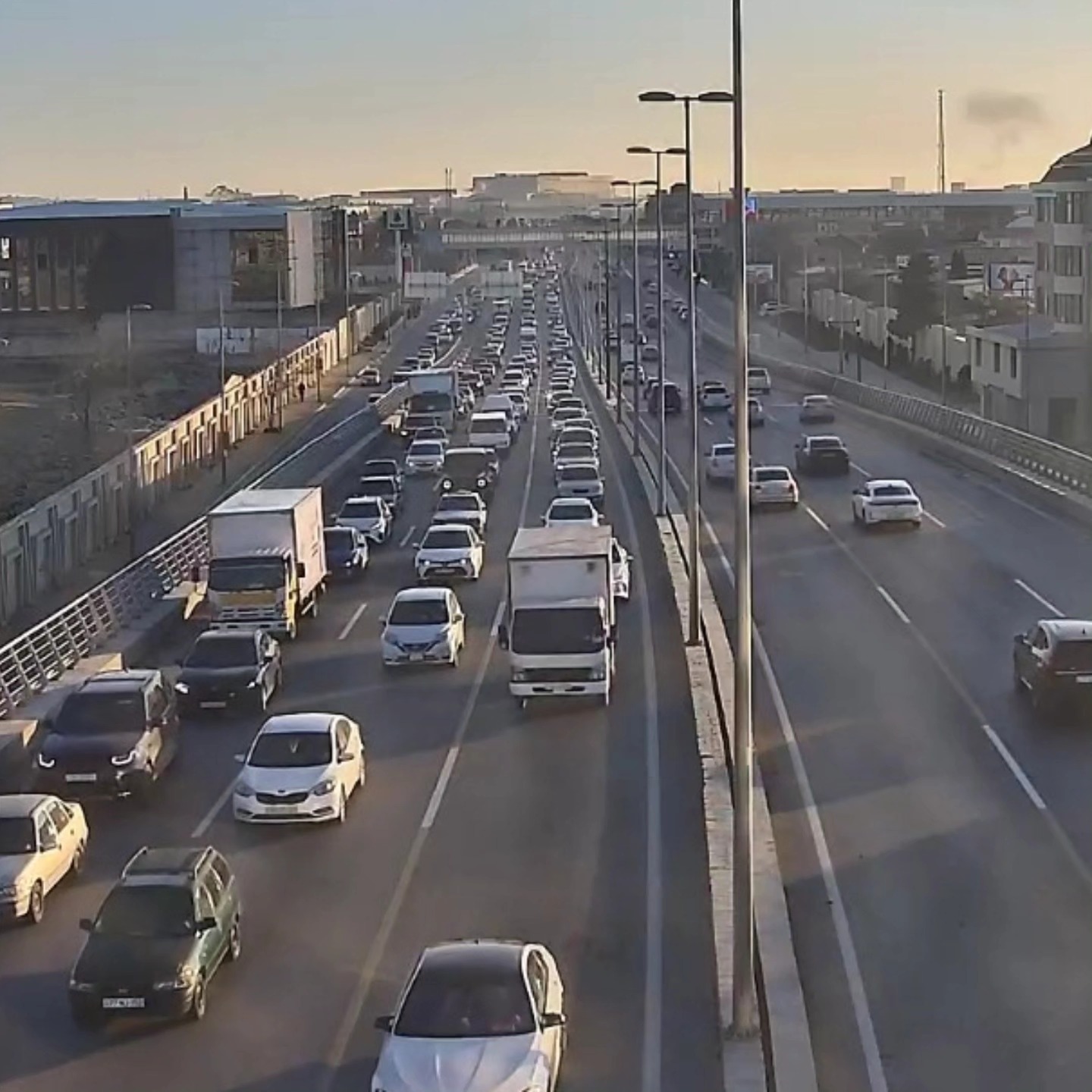 DİQQƏT: Bu yollarda tıxac var - SİYAHI (FOTO)