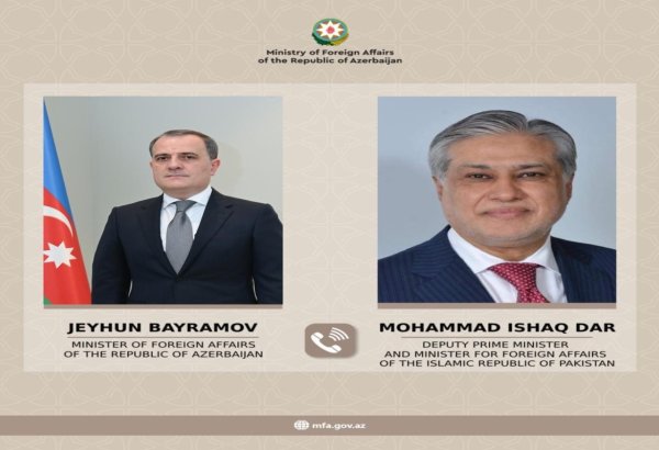 Ceyhun Bayramov pakistanlı həmkarı ilə Yaxın Şərqdə artan gərginliklə bağlı fikir mübadiləsi aparıb