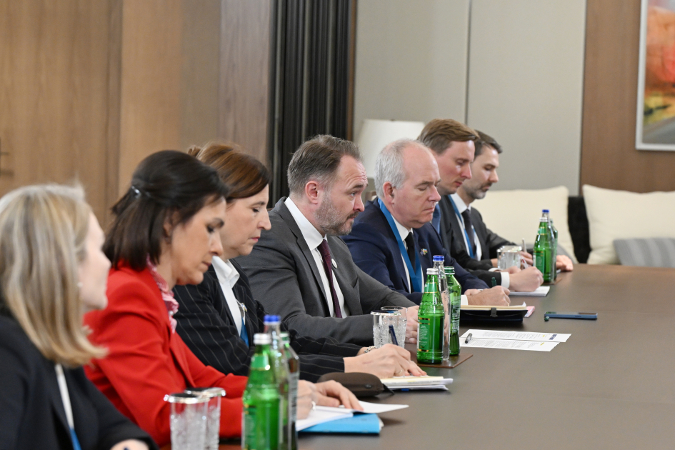 Prezident İlham Əliyev Avropa Komissiyasının enerji və mənzil siyasəti üzrə komissarını qəbul edib (FOTO/VİDEO)