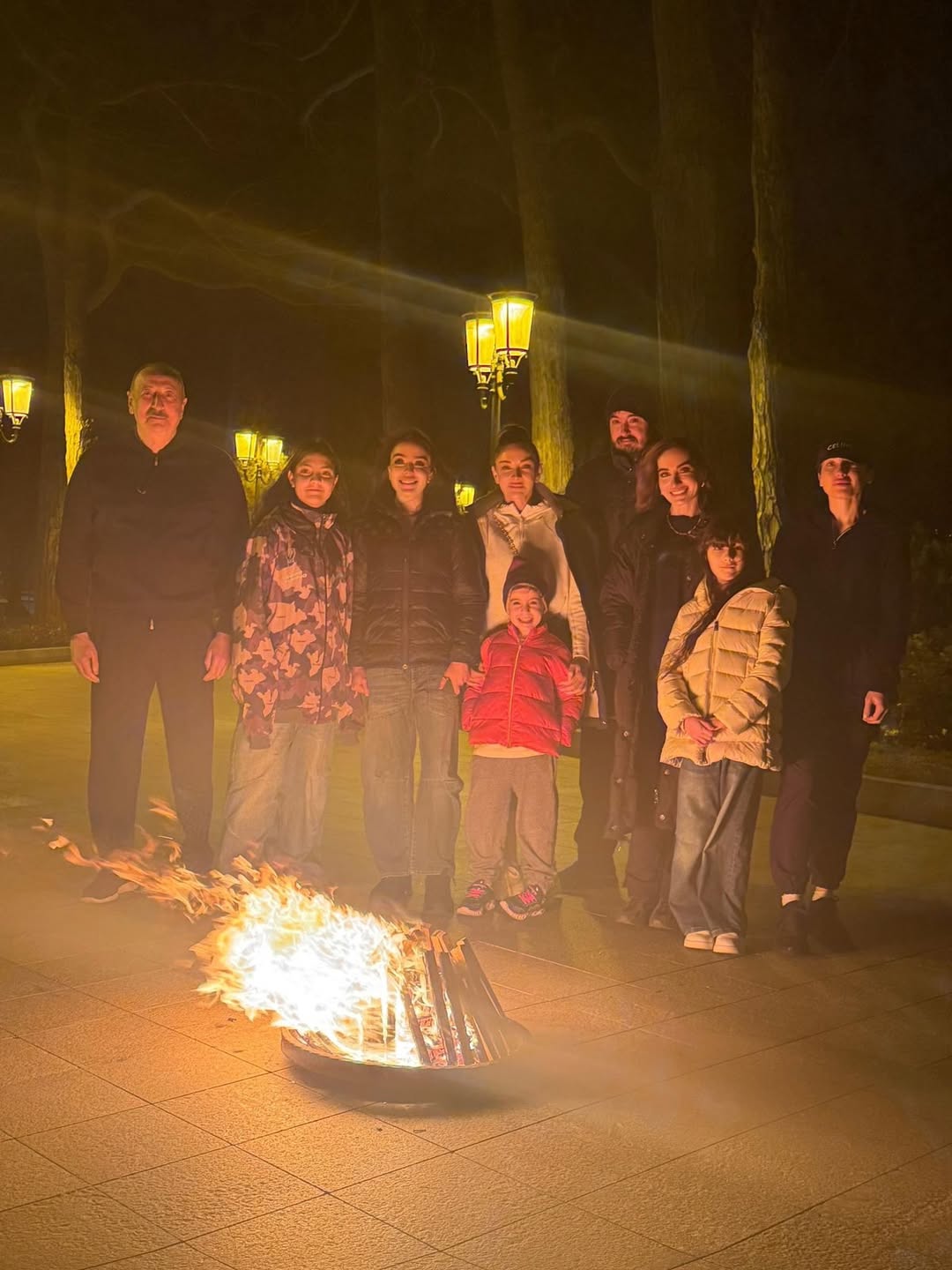 Birinci vitse-prezident Mehriban Əliyeva Od çərşənbəsi ilə bağlı paylaşım edib (FOTO)