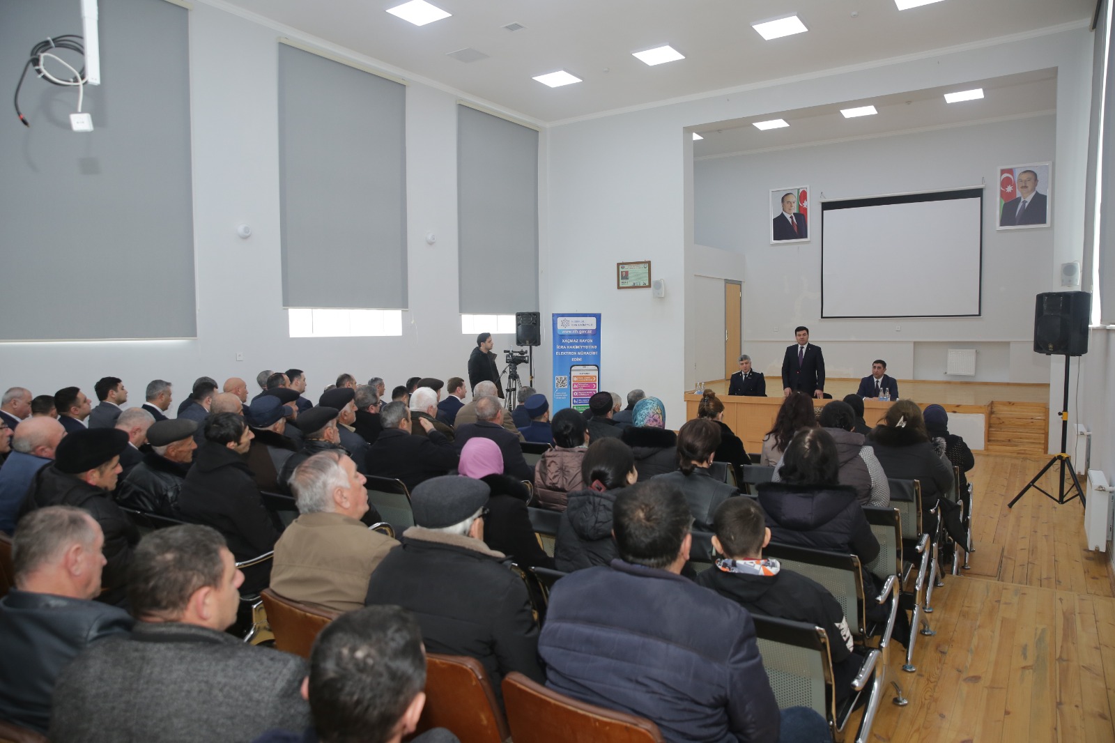 Xaçmazın Qımılqışlaq kəndində sakinlərlə görüş keçirilib (FOTO)