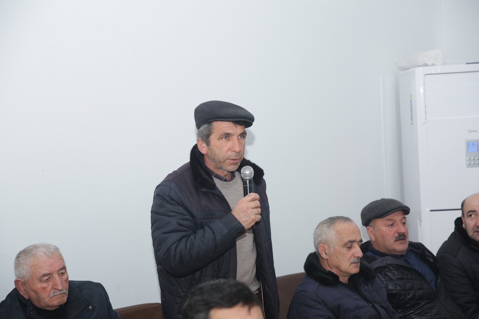 Xaçmazın Qımılqışlaq kəndində sakinlərlə görüş keçirilib (FOTO)