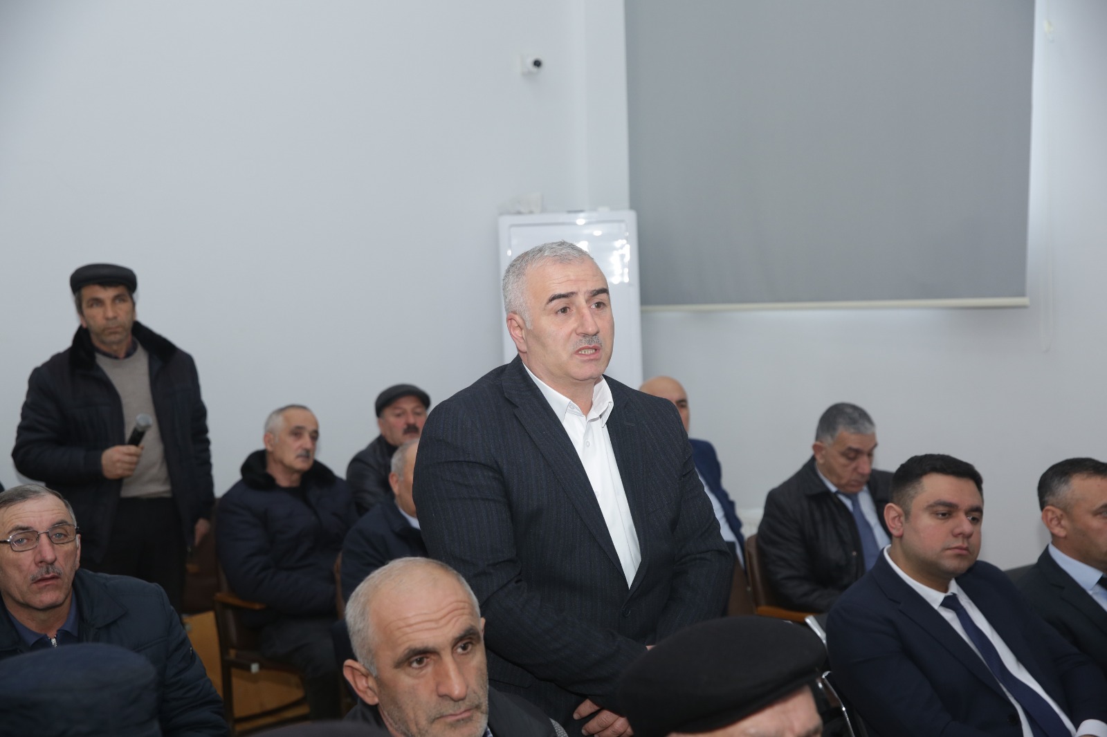 Xaçmazın Qımılqışlaq kəndində sakinlərlə görüş keçirilib (FOTO)