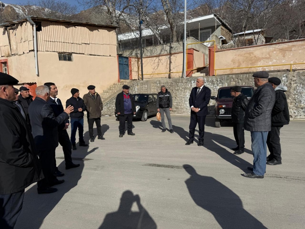 Milli Məclisin deputatı Vüqar Rəhimzadə Ordubadda seçiciləri ilə növbəti görüşünü keçirib (FOTO)