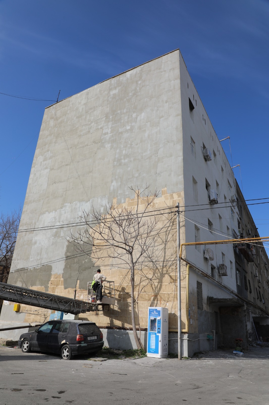 Suraxanı rayonunda genişmiqyaslı abadlıq və təmizlik işləri aparılır (FOTO)