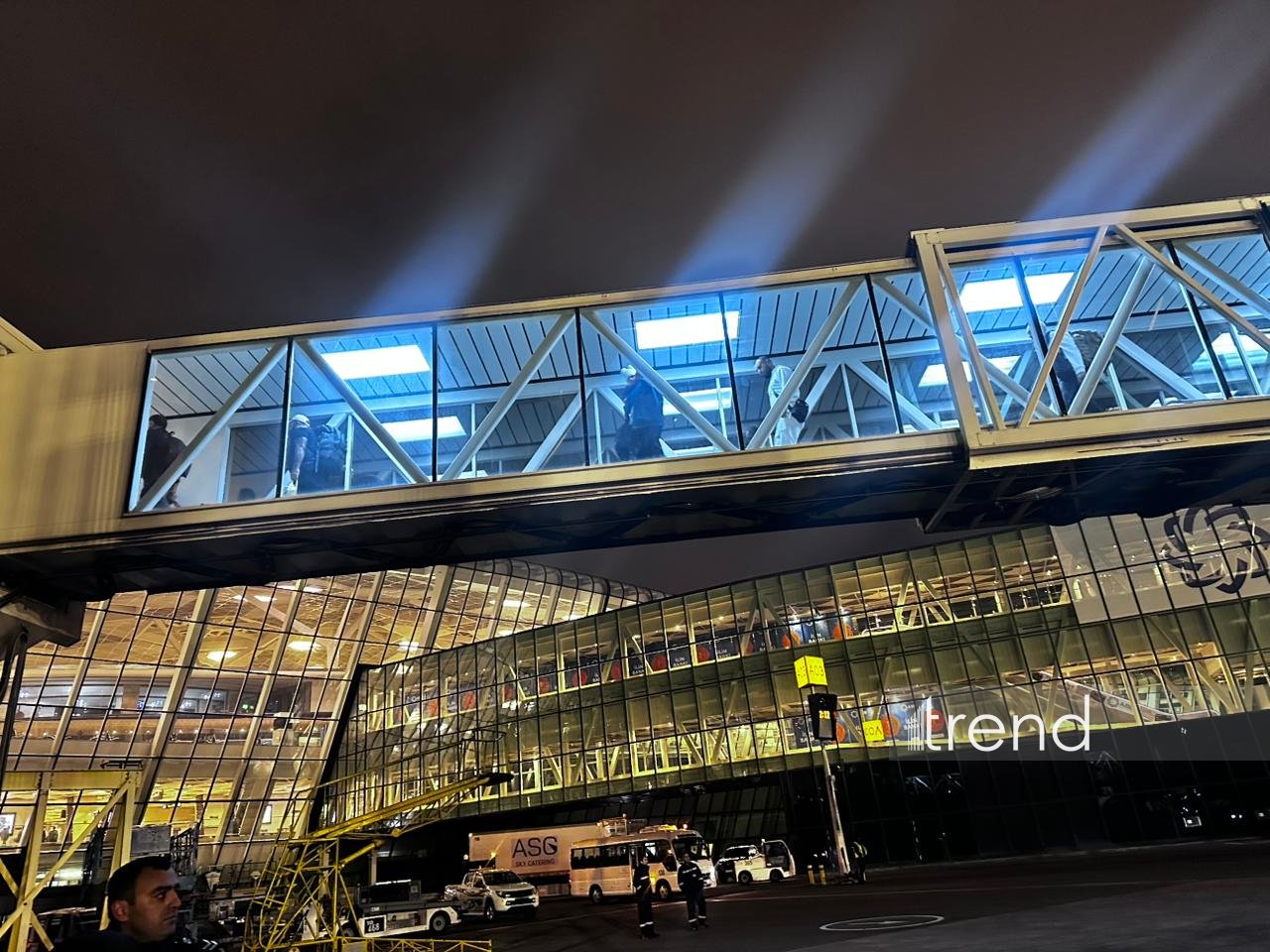 Yaxın Şərqdə qalan Azərbaycan vətəndaşlarının Ciddə şəhərindən təxliyəsi həyata keçirilib (FOTO/VİDEO)