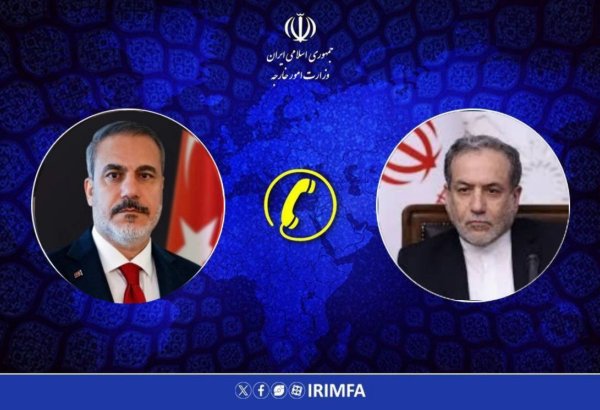 Abbas Əraqçi və Hakan Fidan regiondakı gərginliyi müzakirə edib