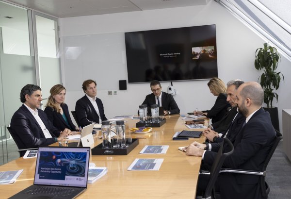 RİNN və "BlackRock" rəhbərliyi arasında rəqəmsal infrastruktura investisiyaların cəlb olunması məsələsi müzakirə edilib