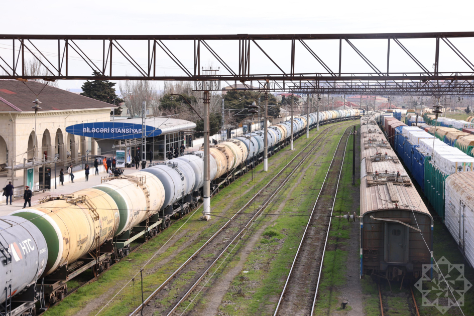 Azərbaycandan Ermənistana neft məhsulları və Rusiya gübrəsi yola salınıb (FOTO/VİDEO)