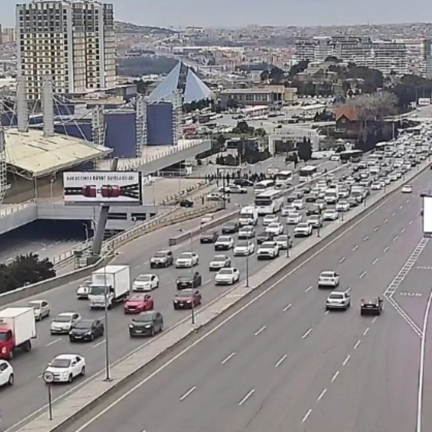 DİQQƏT: Bu yollarda tıxac var - SİYAHI (FOTO)