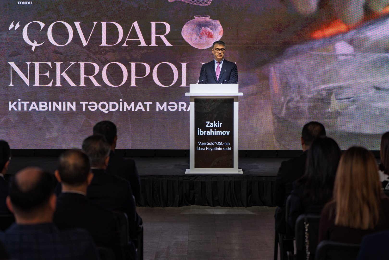 “Çovdar nekropolu” kitabı ictimaiyyətə təqdim edilib (FOTO/VİDEO)