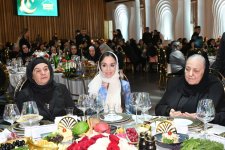 Heydər Əliyev Fondunun vitse-prezidenti Leyla Əliyeva şəhid ailələri ilə birlikdə iftar süfrəsində iştirak edib (FOTO)