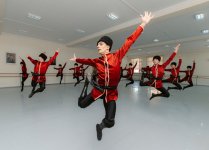 Heydər Əliyev Fondunun vitse-prezidenti Leyla Əliyeva Bakı Xoreoqrafiya Akademiyasının qonağı olub (FOTO)