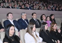 Leyla Əliyeva Heydər Əliyev Sarayında “Yalnız mədəniyyət” adlı musiqili tamaşada iştirak edib (FOTO)