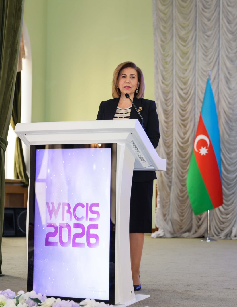 UNEC-də qadınların dayanıqlı inkişafda roluna həsr olunmuş I Beynəlxalq simpozium keçirilib (FOTO)