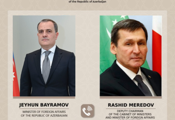 Ceyhun Bayramov türkmənistanlı həmkarına İranın dron hücumları barədə məlumat verib