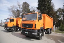 Xaçmaz rayonuna məişət tullantılarının daşınması üçün daha iki yeni texnika verilib (FOTO)