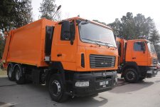 Xaçmaz rayonuna məişət tullantılarının daşınması üçün daha iki yeni texnika verilib (FOTO)