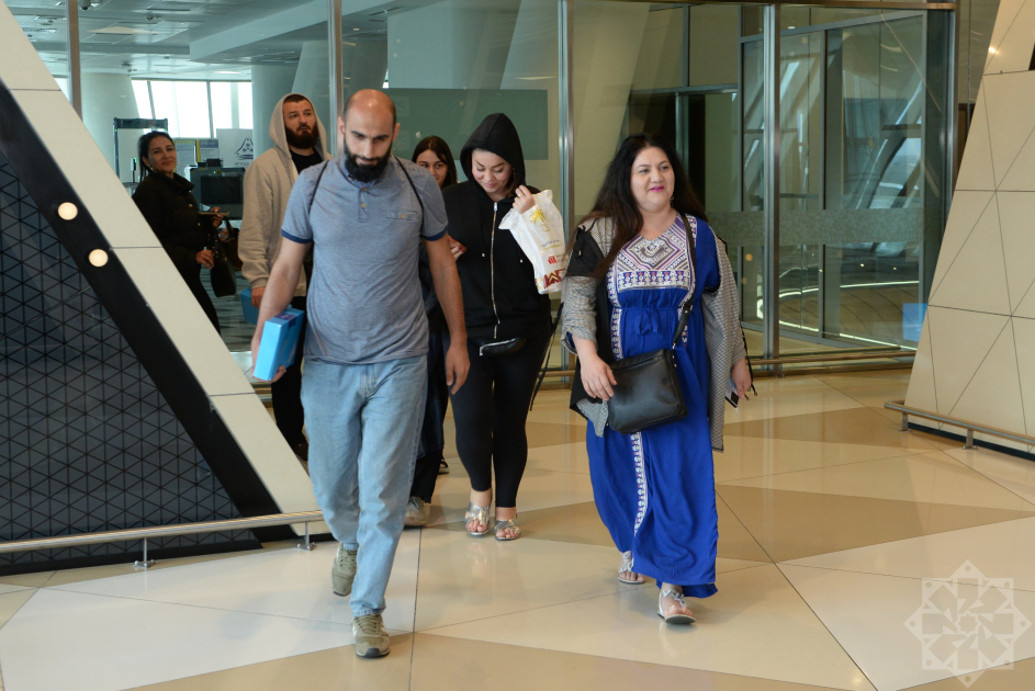 Yaxın Şərqdə qalan Azərbaycan vətəndaşları üçün növbəti təxliyə reysi həyata keçirilib (FOTO)