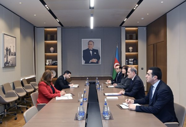 Ceyhun Bayramov Kolumbiya səfiri ilə siyasi dialoqun genişləndirilməsini müzakirə edib (FOTO)