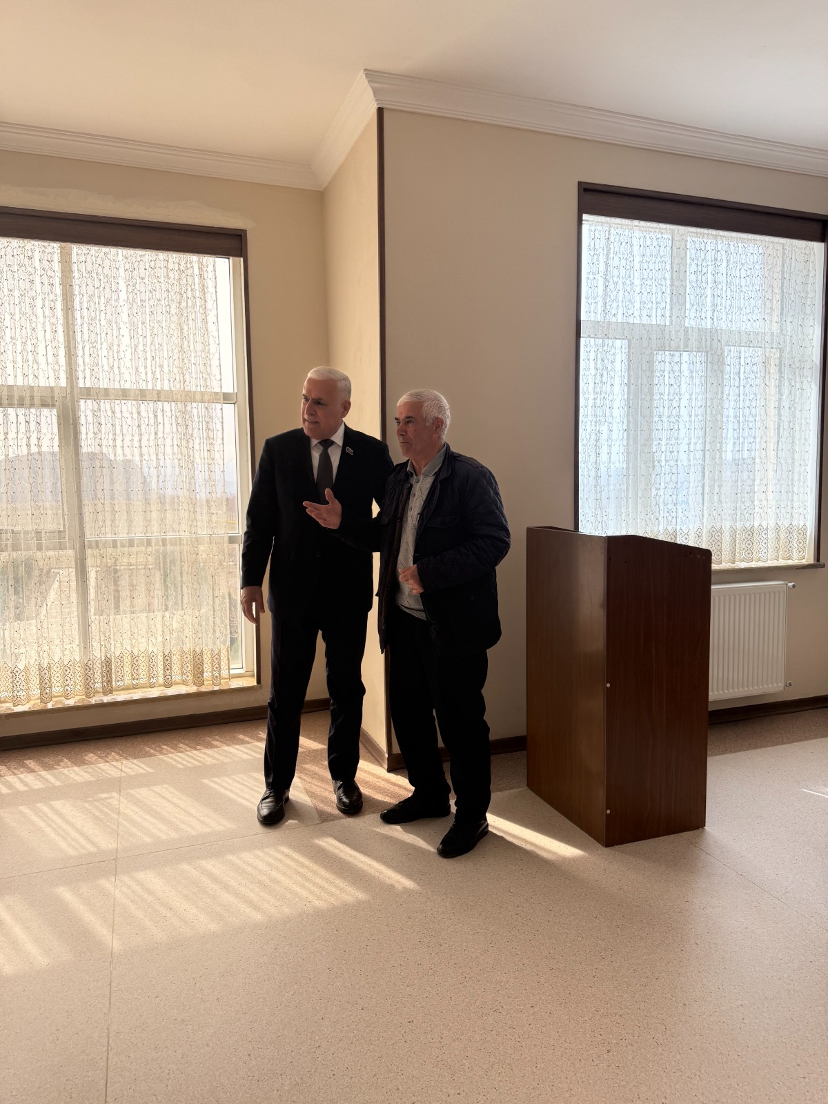 Milli Məclisin deputatı Vüqar Rəhimzadə Culfada seçiciləri ilə növbəti görüşünü keçirib (FOTO)