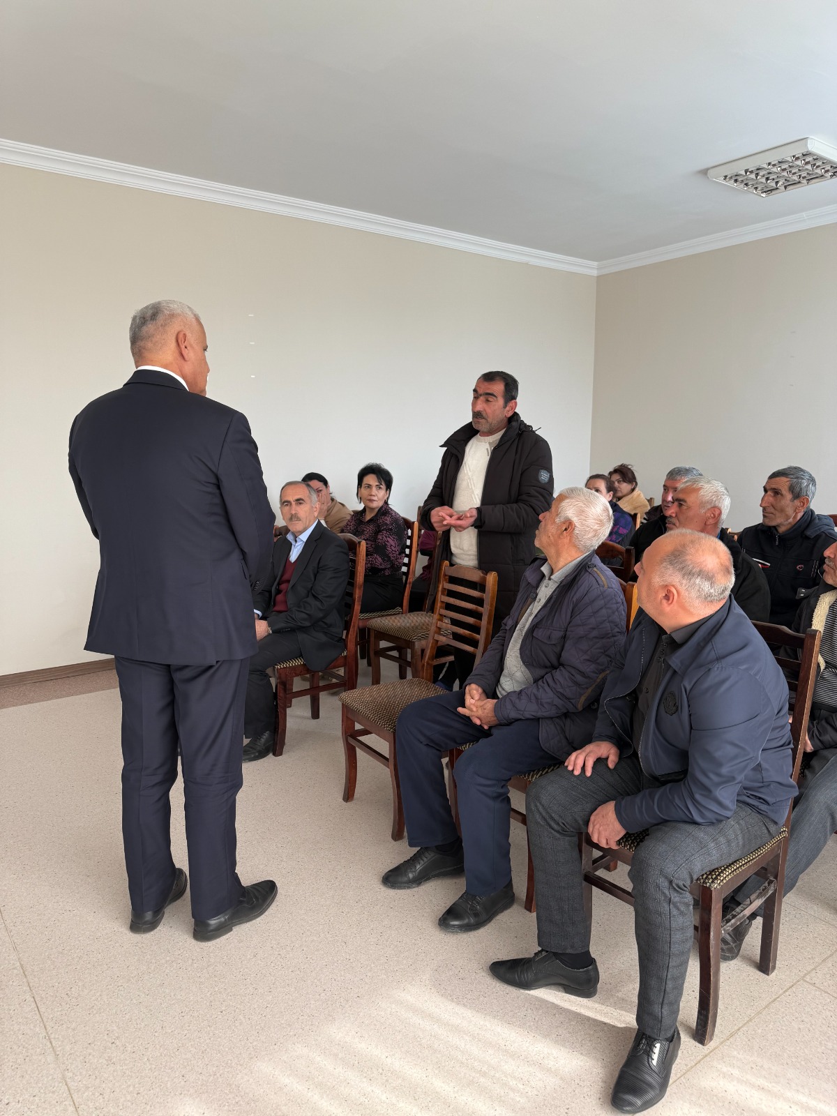 Milli Məclisin deputatı Vüqar Rəhimzadə Culfada seçiciləri ilə növbəti görüşünü keçirib (FOTO)