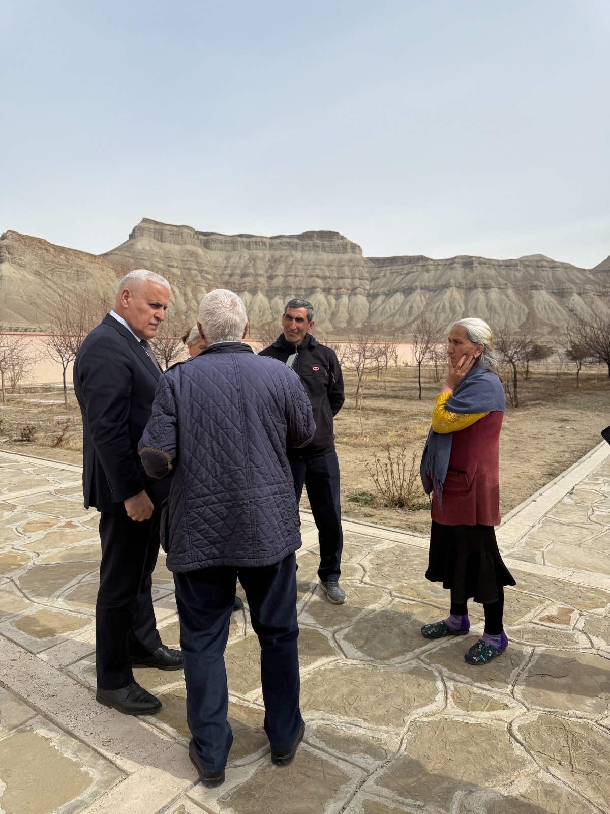 Milli Məclisin deputatı Vüqar Rəhimzadə Culfada seçiciləri ilə növbəti görüşünü keçirib (FOTO)