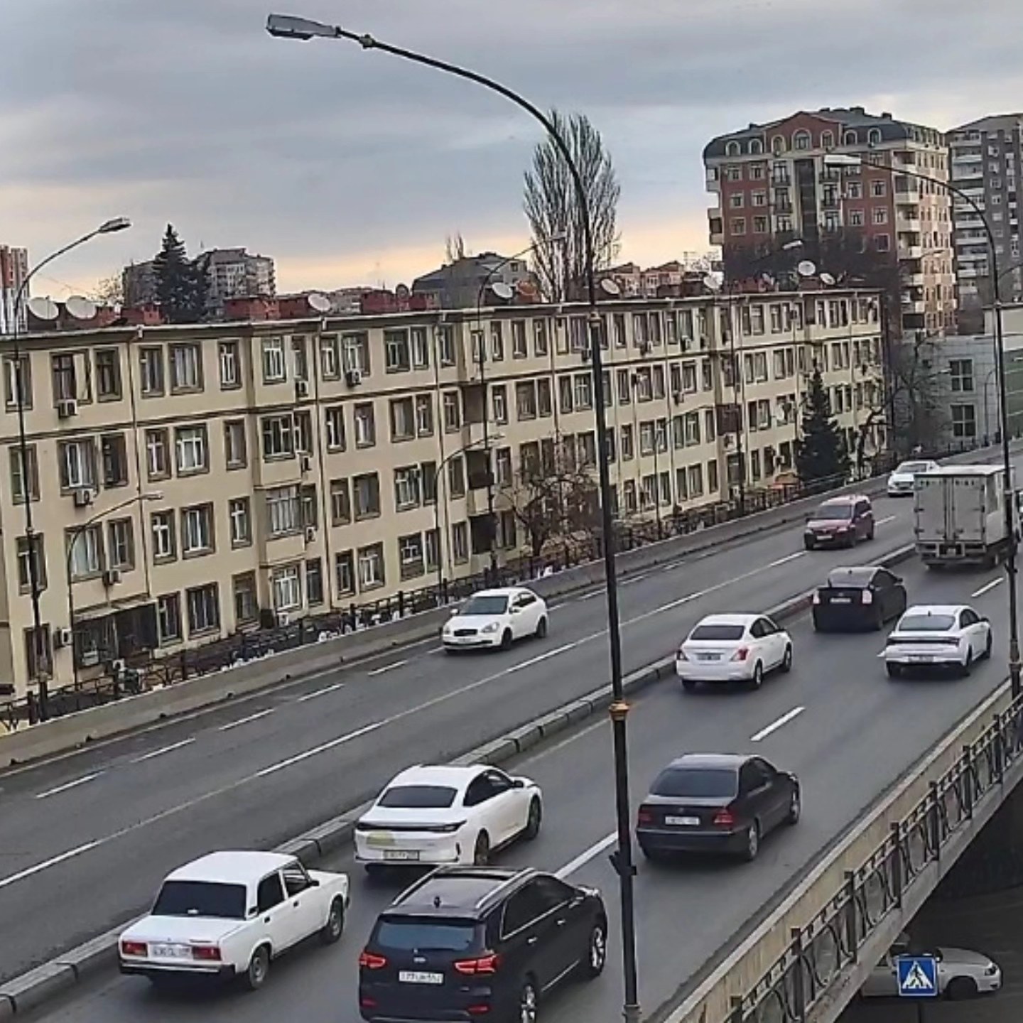 DİQQƏT: Bu yollarda tıxac var - SİYAHI (FOTO)