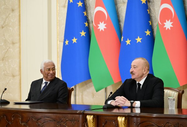 Prezident İlham Əliyev: Biz külək və Günəş enerji stansiyalarına böyük sərmayə yatırırıq