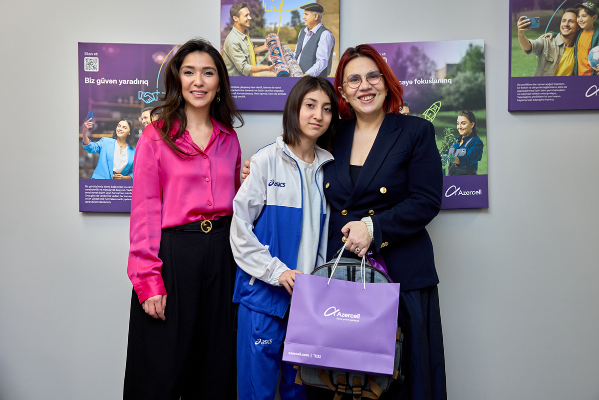 “Qızlara ağ yaraşır” layihəsinin iştirakçıları "Azercell"in qonağı oldular (FOTO)