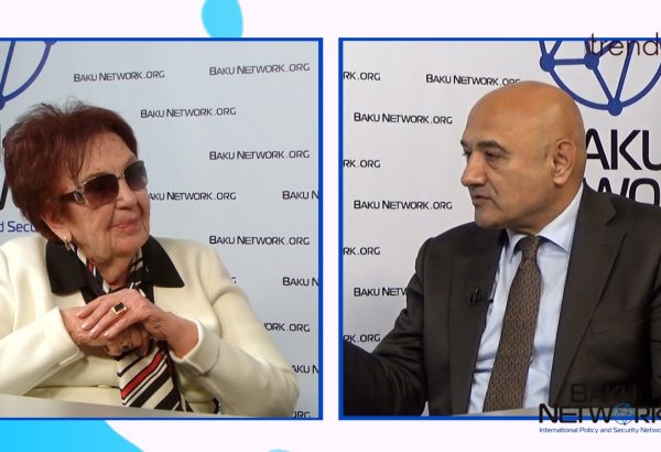 İnformasiya hücumlarına qarşı birləşib müqavimət göstərmək lazımdır – Nadejda İsmayılova “Tofiq Abbasovla dialoq” verilişində (FOTO/VİDEO)