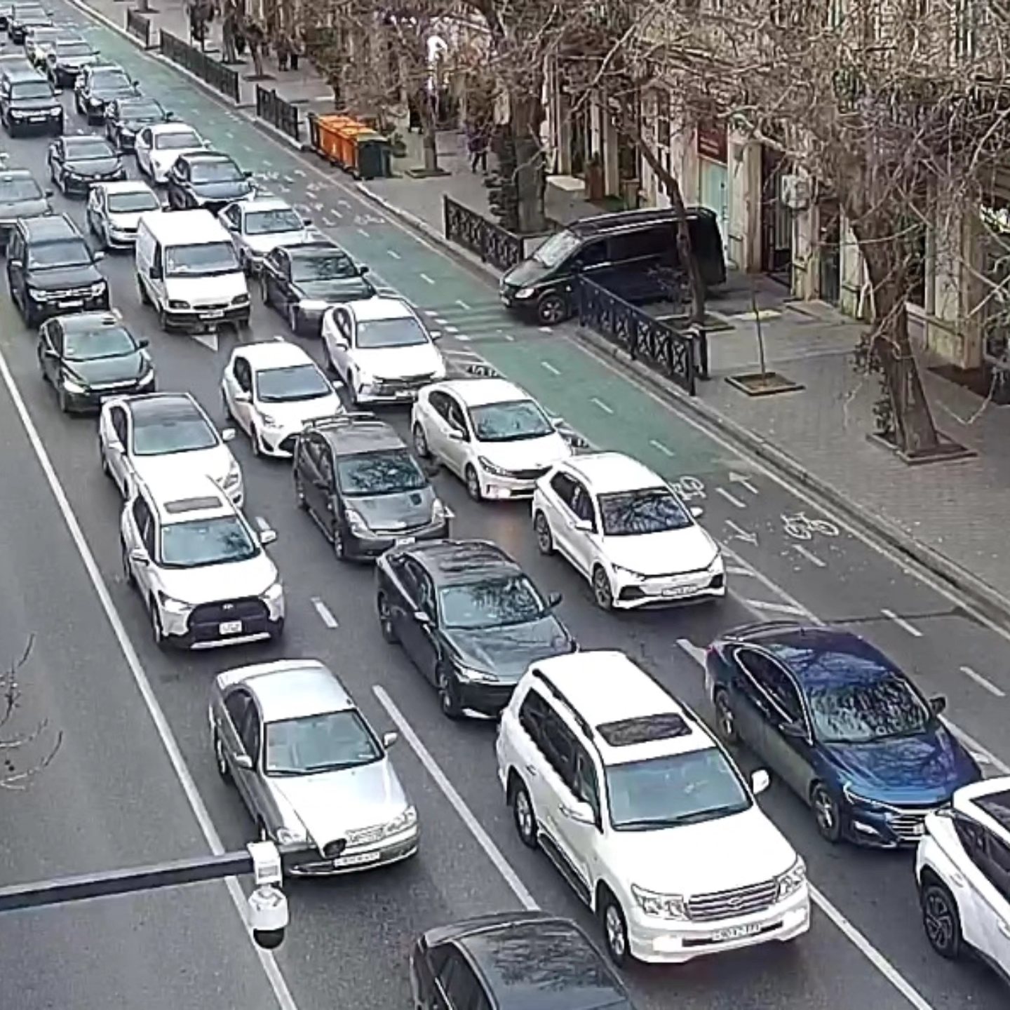 DİQQƏT: Bu yollarda tıxac var - SİYAHI (FOTO)