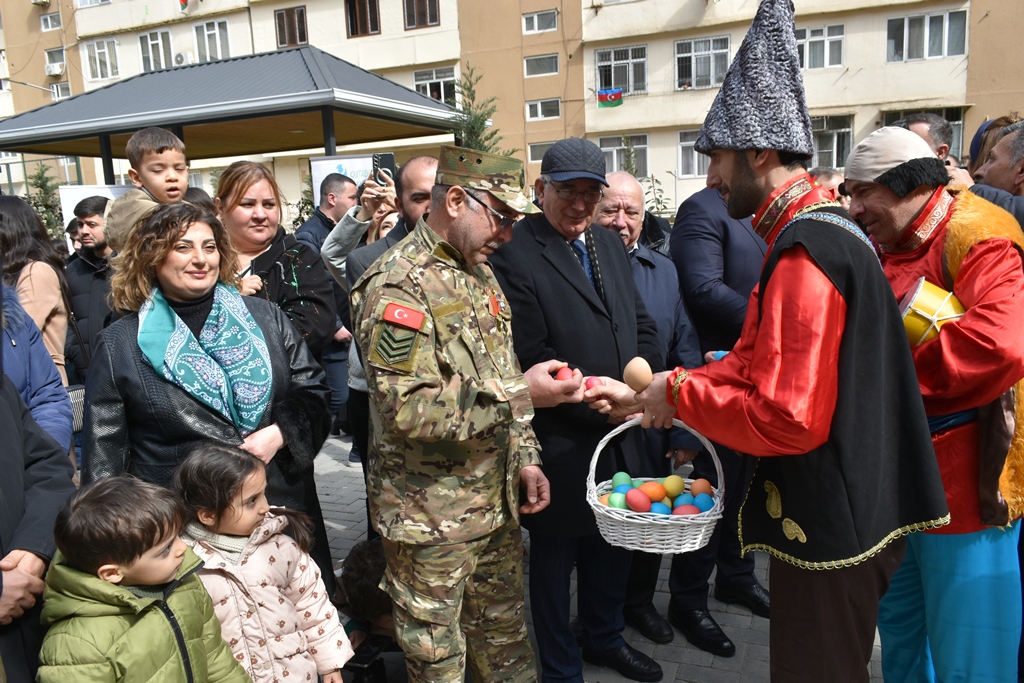 Paytaxtın Abad məhəllələrində Novruz şənlikləri keçirilir (FOTO)