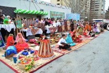 Paytaxtın Abad məhəllələrində Novruz şənlikləri keçirilir (FOTO)