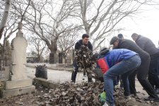 Xaçmazın şəhər, qəsəbə və kənd qəbiristanlıqlarında geniş iməcilik aksiyaları keçirilib (FOTO)