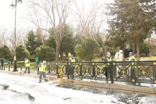 Bakıda Novruz ərəfəsində geniş təmizlik işləri aparılıb (FOTO)