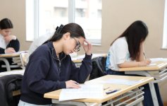 Tam orta təhsil səviyyəsi üzrə buraxılış imtahanı keçirilib (FOTO)