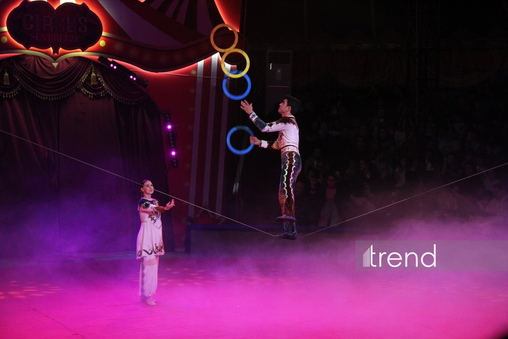 Bakıda ilk dəfə olaraq Türkmənistanın əfsanəvi "Qalkınış" atçılıq şousu keçirilib (FOTO)