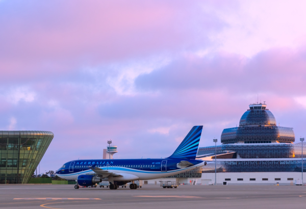 Azərbaycanda mülki aviasiya xidmətlərinin tarifləri təsdiqlənib