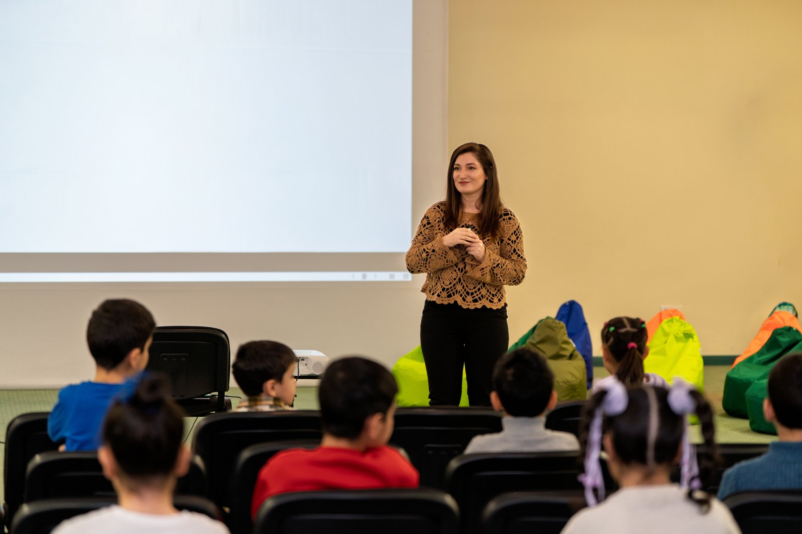 "Azercell" xüsusi qayğıya ehtiyacı olan uşaqlar üçün maarifləndirici təşəbbüs həyata keçirdi (FOTO)