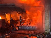 Bakıda mebel sexindəki yanğın söndürülüb (YENİLƏNİB-3) (FOTO/VİDEO)