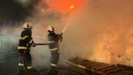 Bakıda mebel sexindəki yanğın söndürülüb (YENİLƏNİB-3) (FOTO/VİDEO)